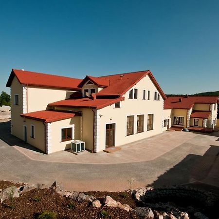 Chelosiowy Dworek Kielce Ngoại thất bức ảnh